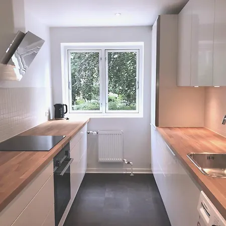 Spacious 1-bed In Frederiksberg W Balcony *