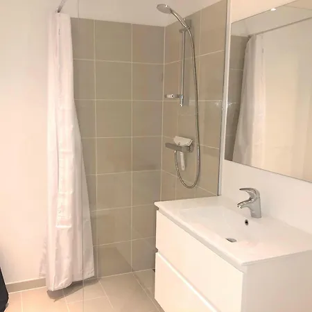 Lejlighed Spacious 1-br W A Balcony In Frederiksberg - 202